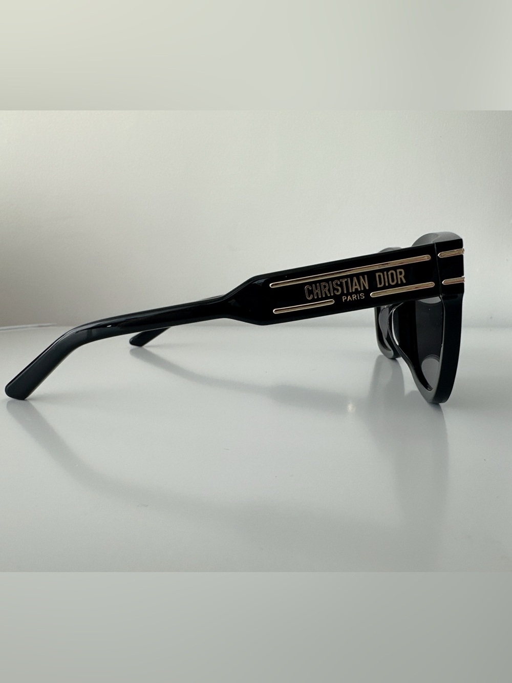 Dior Black Sunglasses with Gold Accent and Gradient Lenses - Picture 5 of 7